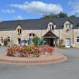 Au Relais Du Gué De Selle Hotel Mézangers Exterior photo