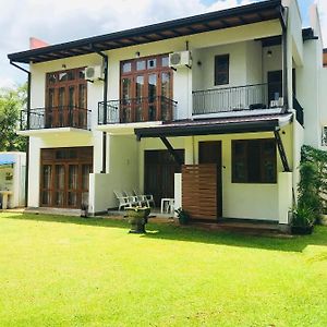 Ruwinsons Canal Garden Hotel Anuradhapura Exterior photo