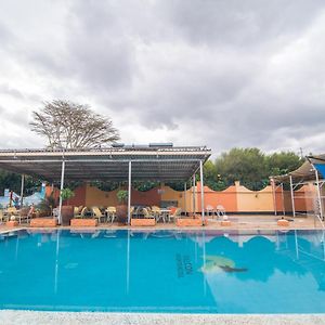 Falcon heights Hotel Nanyuki Exterior photo