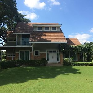 Bonanza Khao Yai Villa Khao Yai National Park Exterior photo