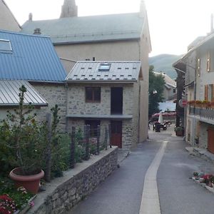 Chez Jean Pierre - Room 1Pers In A 17Th Century House - N 6 Villar-dʼArène Exterior photo