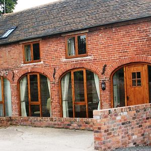 Haywains Self-Catering At Boningale Manor Appartement Wolverhampton Exterior photo