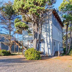 Grey Haven Villa Rockaway Beach Exterior photo