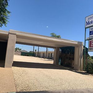 Jerilderie Motor Inn Exterior photo