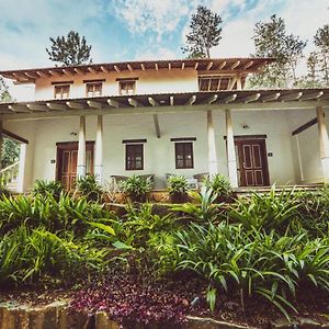 Shambala Yercaud Hotel Exterior photo