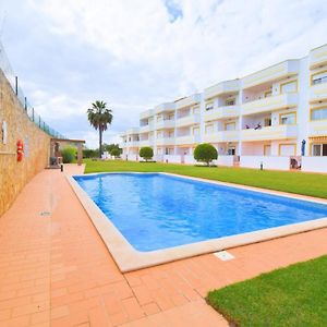 Private Large Terrace Facing The Swimming Pool Appartement Guia  Exterior photo