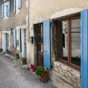 Les Hirondelles Villa Pont-de-Barret Exterior photo