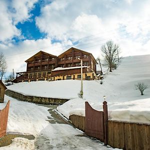 Georgiy Hotel Oryavchyk Exterior photo