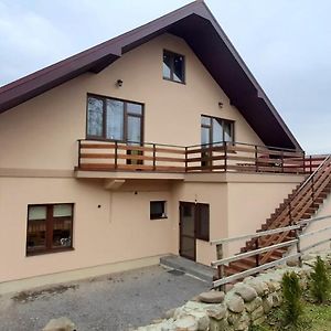 Садиба У Васі Hotel Svaliava Exterior photo