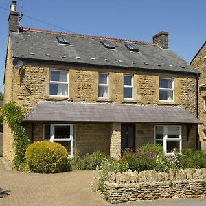 Millstone Cottage Bourton-on-the-Water Exterior photo