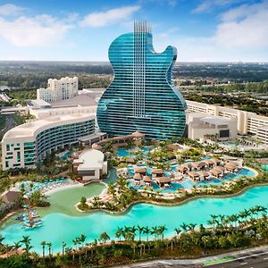 The Guitar Hotel At Seminole Hard Rock Hotel & Casino Davie Exterior photo