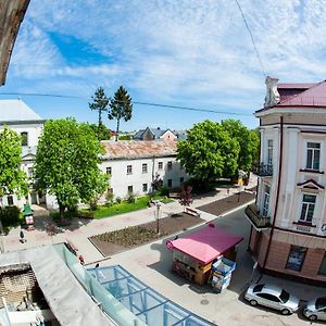 Прекрасная Квартира В Самом Центре Appartement Ternopil Exterior photo