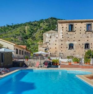 Il Borgo Country Resort Castiglione De Sicilia Exterior photo