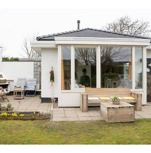 Quiet Location Yet Close To The Beach And Center Large Enclosed Garden Villa Renesse Exterior photo