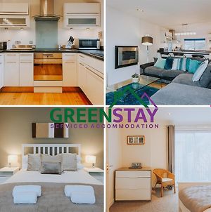 "The Penthouse Newquay" By Greenstay Serviced Accommodation - Stunning 3 Bed Apartment - Ideal For Families, Mixed Groups, Contractors And Relocations -Parking , Netflix, Wi-Fi & Close To All Beaches & Restaurants New Quay Exterior photo