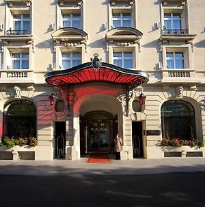 Hotel Le Royal Monceau Raffles Parijs Exterior photo
