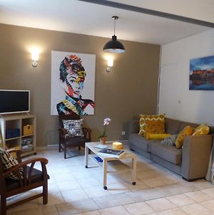 Chez Jean - Newly Renovated Air-Conditioned Flat At The Foot Of The Ramparts, 4 People Villa Carcassonne Exterior photo