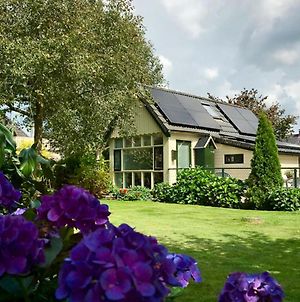 Cosy Holiday Home in Noordwolde with Garden Exterior photo