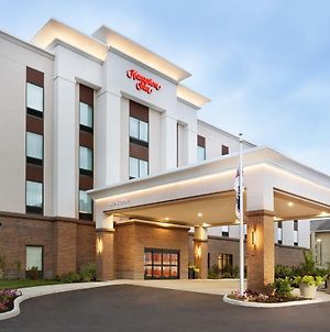Hampton Inn North Olmsted Cleveland Airport Exterior photo