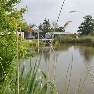 Lovely Holiday Home Walleken With A Pond Eekhout Room photo