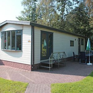 Detached Chalet With A Dishwasher At 21 Km. From Leeuwarden Villa Suameer Exterior photo