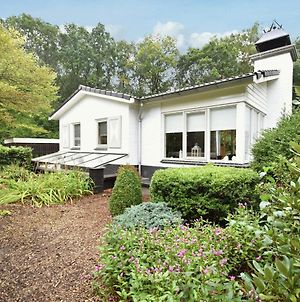 Lovely holiday home in Rijssen Holten with garden Exterior photo