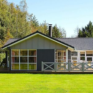 Four-Bedroom Holiday home in Væggerløse 22 Bøtø By Exterior photo