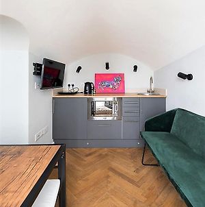 Newly Refurbished Flat With Patio. By Hyde Park Appartement Londen Exterior photo