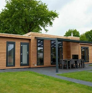 6 6 persoons Veluwe Villa met sauna en grillhuis Voorthuizen Exterior photo