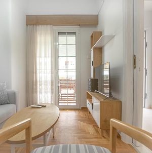 Beautiful And Comfortable Apartment At Marina Zeas Piraeus Exterior photo