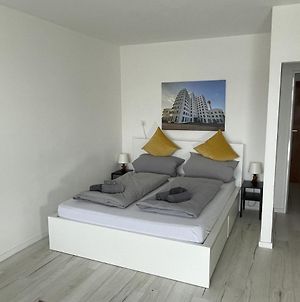 Apartment Rhein - Central - Balcony - Tradefair Neuss Exterior photo