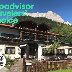 Das Halali - Dein Kleines Hotel An Der Zugspitze Ehrwald Exterior photo