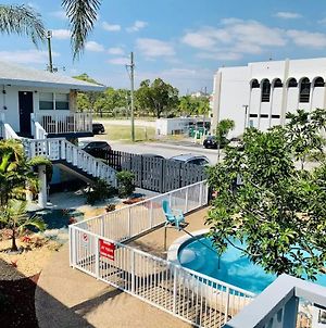 Lovely Stay At Holiday Park By Angel Host Fort Lauderdale Exterior photo