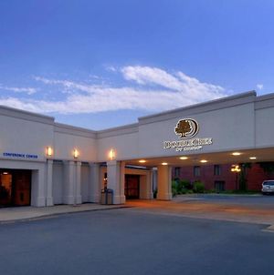 Doubletree By Hilton Hotel Grand Rapids Airport Exterior photo