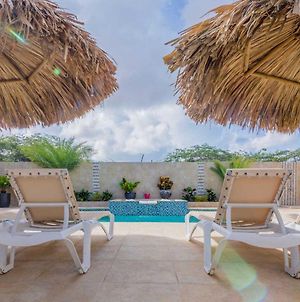 Golden Villas Palm Beach Exterior photo