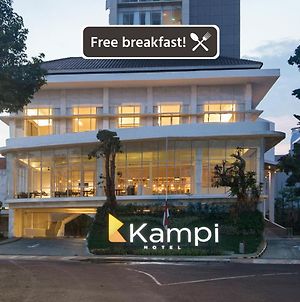 Kampi Hotel Tunjungan - Surabaya Exterior photo