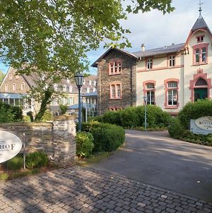 Weinromantikhotel Richtershof Mulheim an der Mosel Exterior photo