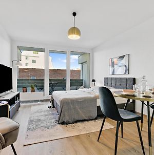 Bright: Stylish Studio - In The Heart Of Augsburg'S Old Town Appartement Exterior photo
