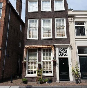 Benb Firstclassenglish Bed and Breakfast Dordrecht Exterior photo