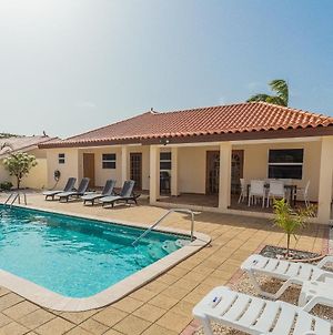 Villa Adora Palm Beach Exterior photo