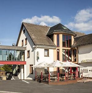 Haus Hubertus Hotel Winterspelt Exterior photo