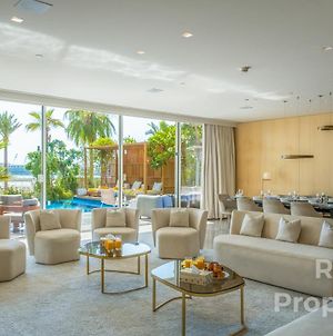 Five Palm Beach Villa - Three Floors, Private Pool, Jacuzzi Dubai Exterior photo