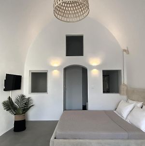Arco Bianco Suites Akrotírion Exterior photo