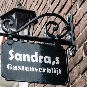Sandra’s Gastenverblijf Hotel Oostvoorne Exterior photo