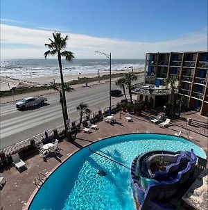 Commodore On The Beach Hotel Galveston Exterior photo
