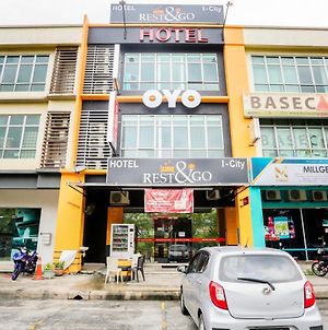 Oyo 90460 Hotel Kl2F Rest & Go Shah Alam Exterior photo