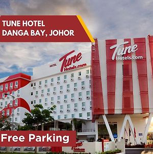 Tune Hotel - Danga Bay Johor Johor Bahru Exterior photo