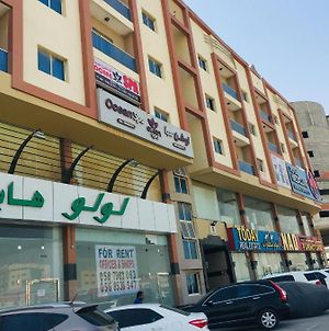 Furnished Bedroom Apartment In Nazir Plaza Ajman Exterior photo