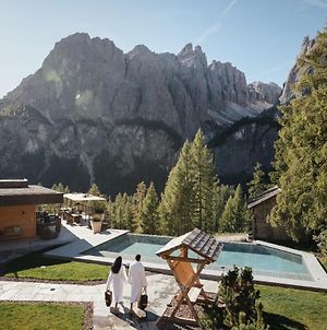 Kolfuschgerhof Mountain Resort Exterior photo