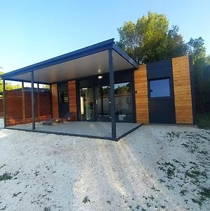 Luxury Mobile Homes Istria - Brioni Pula Glamping Exterior photo